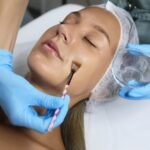 Discover what is a chemical peel and how it transforms your skin. Learn about types, benefits, recovery, and costs. Expert guide from Pōk Aesthetic Bar.