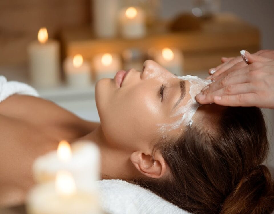 Refresh your look with a facial in Miami FL. Hydrate, fight acne, and rejuvenate your skin at Pōk Aesthetic Bar in Coral Gables.