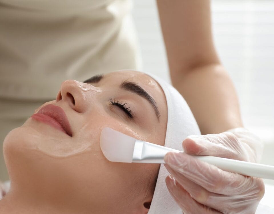 Discover all types of chemical peels for skin transformation. From light AHA peels to deep phenol treatments. Expert guide by Pōk Aesthetic Bar in Coral Gables, FL.