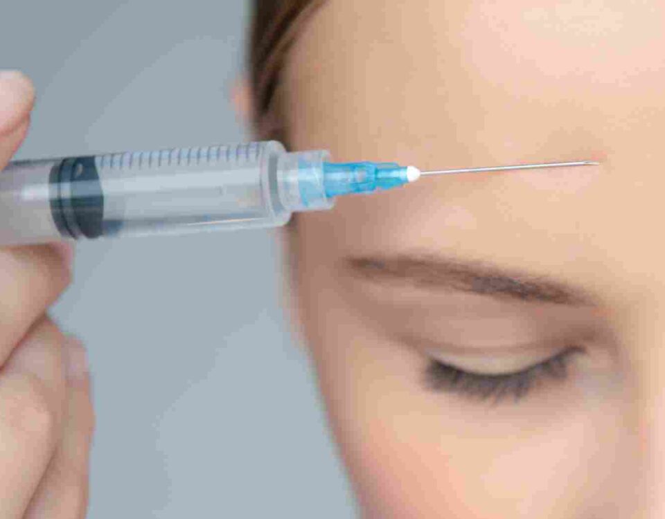 Wondering how many units of Botox for forehead? Learn the typical range, what affects your dosage, and how to get natural results.